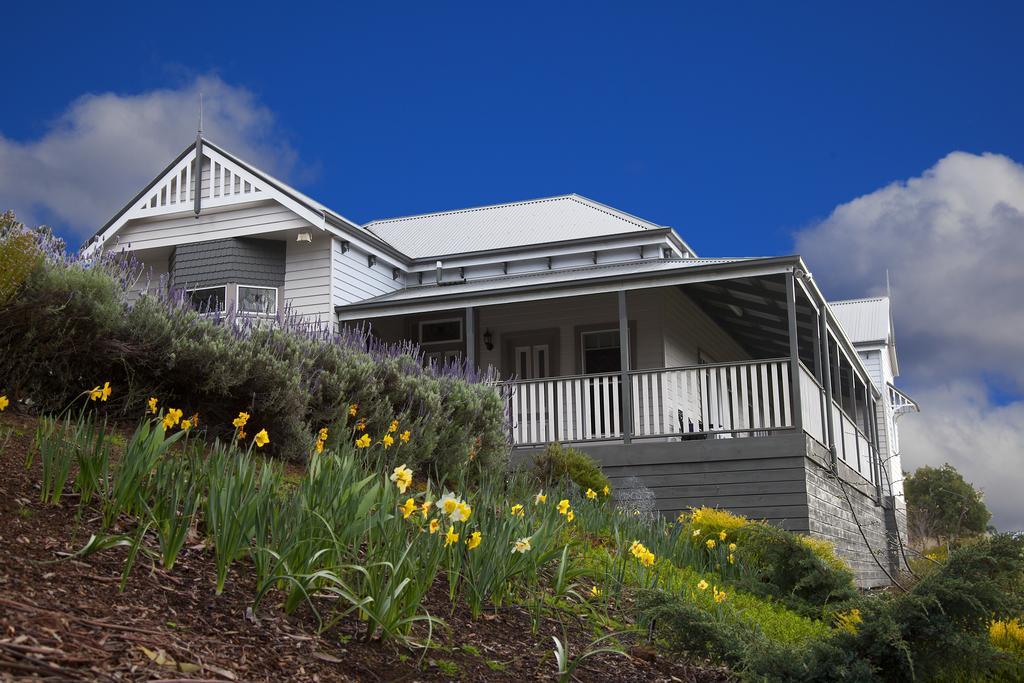 House On The Hill Bed And Breakfast Huonville Exterior foto